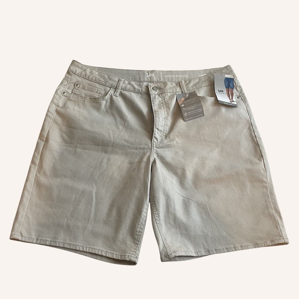 LEE midrise bermuda shorts tan size 18 new with tags NWT